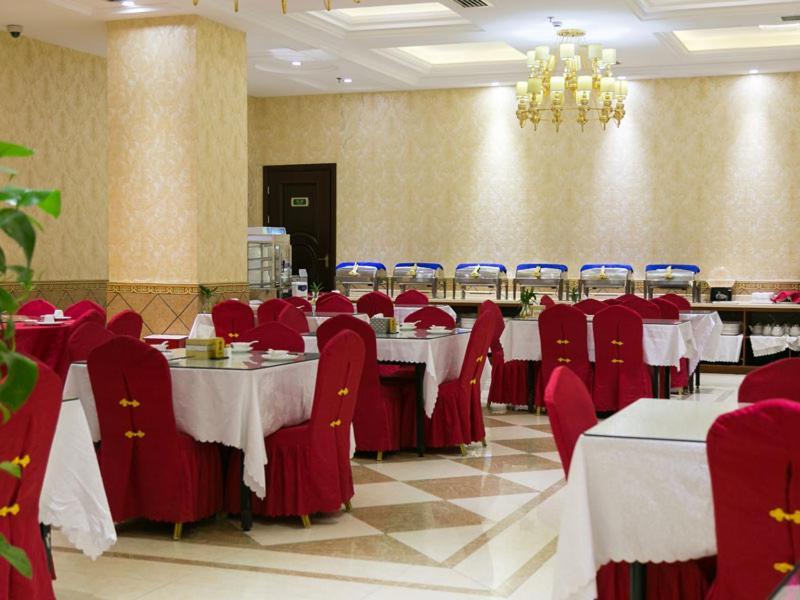 Vienna Hotel Shanghai Happy Valley Сунцзян Экстерьер фото